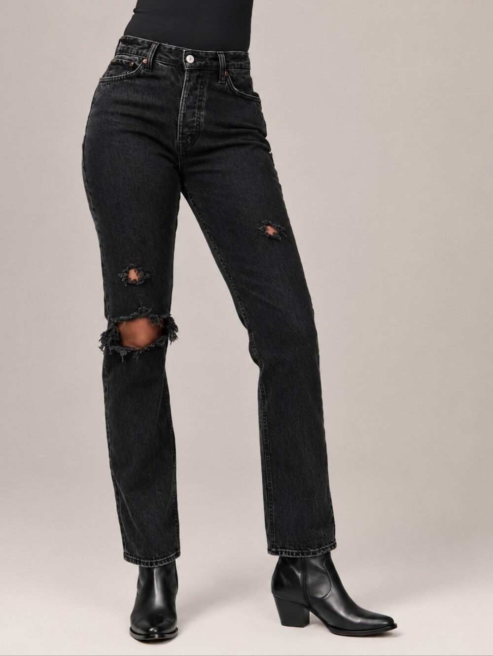 Abercrombie & Fitch 25/0R The Dad High Rise Distressed Black Jean 25/0 R